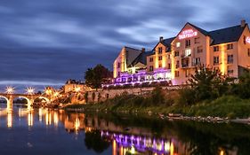 Mercure Bords De Loire Saumur